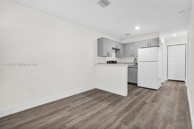 1730 Acapulco Dr 3, Miramar, FL 33023