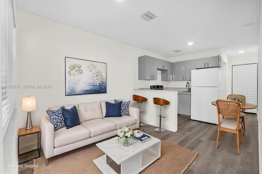 1730 Acapulco Dr 3, Miramar, FL 33023