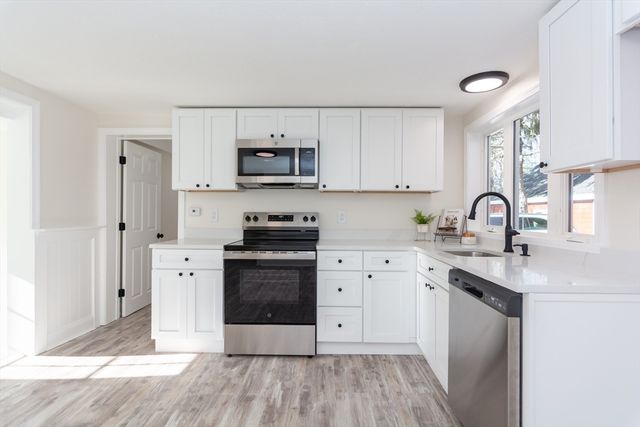 241 Fisher St, Walpole, MA 02081