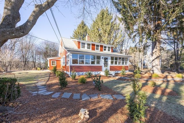 241 Fisher St, Walpole, MA 02081
