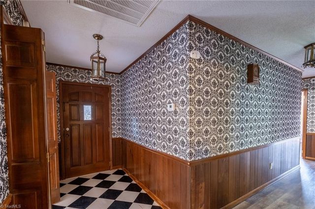 1165 Canaan Church Road, Denton, NC 27239