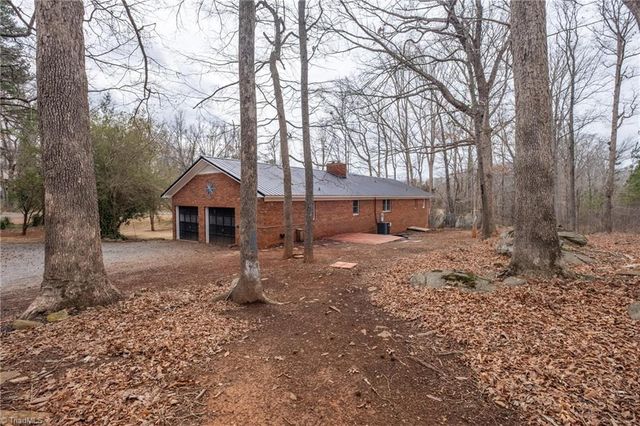 1165 Canaan Church Road, Denton, NC 27239
