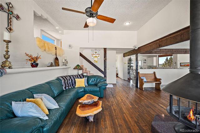 133 Via Vallecito, Manitou Springs, CO 80829