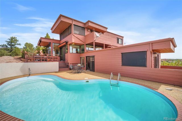 133 Via Vallecito, Manitou Springs, CO 80829