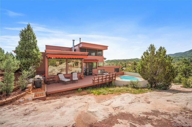 133 Via Vallecito, Manitou Springs, CO 80829