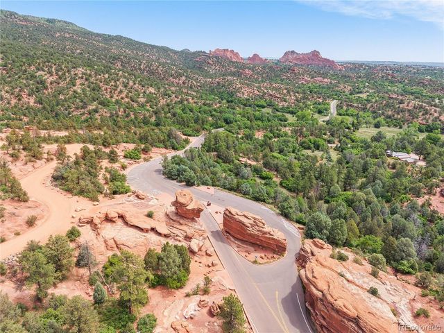 133 Via Vallecito, Manitou Springs, CO 80829