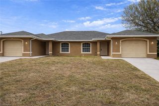 2147 Fairway DR, Lehigh Acres, FL 33973
