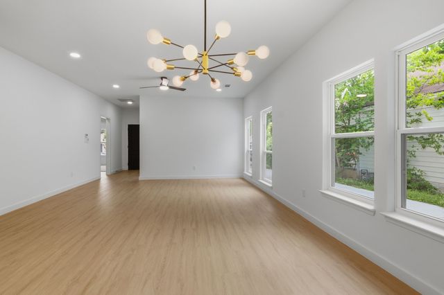 1228 E Tucker Street, Fort Worth, TX 76104