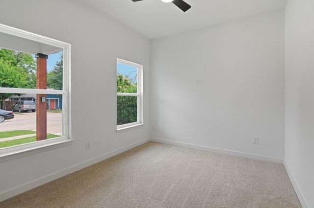 1228 E Tucker Street, Fort Worth, TX 76104