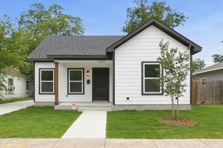 1228 E Tucker Street, Fort Worth, TX 76104