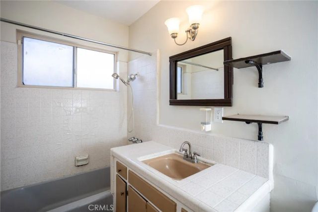 16563 Barbee, Fontana, CA 92336