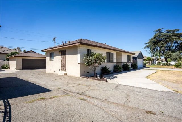 16563 Barbee, Fontana, CA 92336