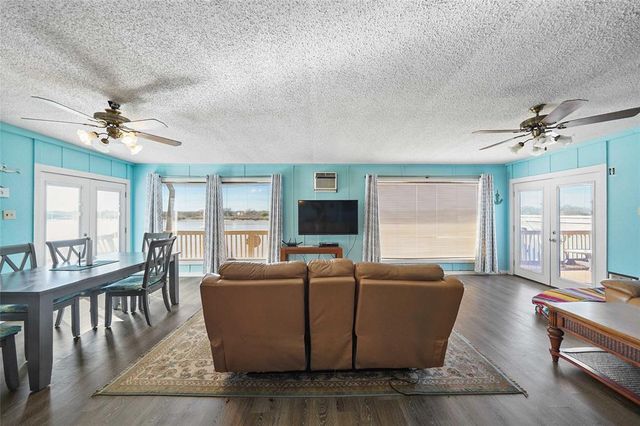 4258 Fm 2031 Beach Road, Matagorda, TX 77457