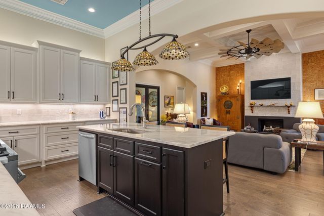 106 Winthorpe Row, Lafayette, LA 70503