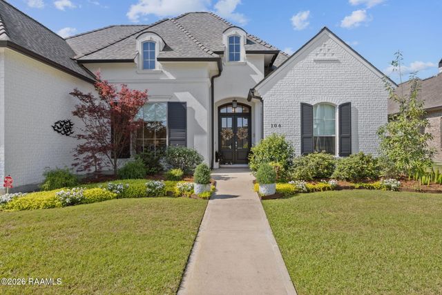 106 Winthorpe Row, Lafayette, LA 70503