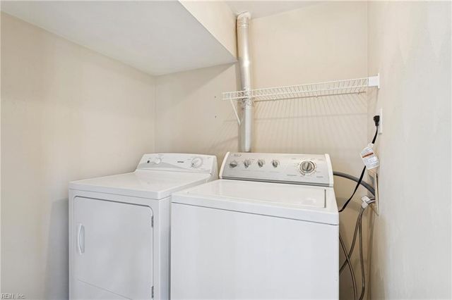 210 Durham CT, Yorktown, VA 23693