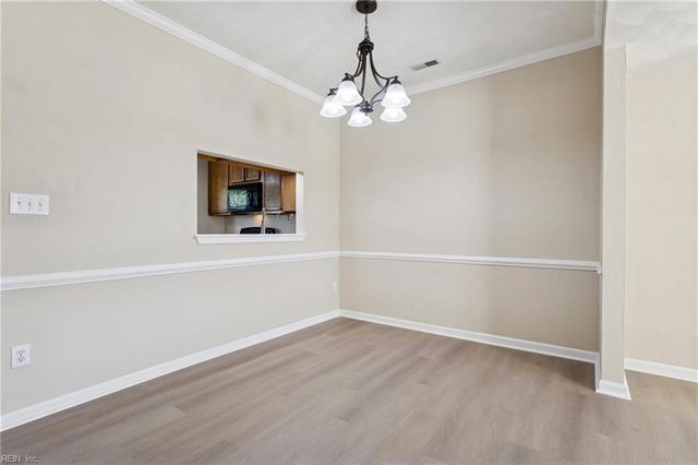 210 Durham CT, Yorktown, VA 23693