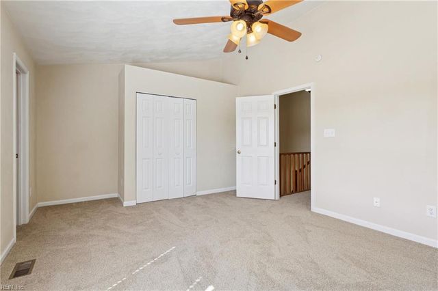 210 Durham CT, Yorktown, VA 23693