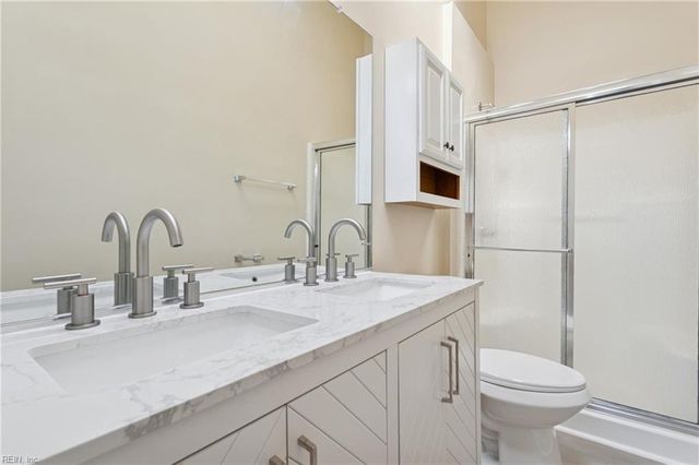 210 Durham CT, Yorktown, VA 23693