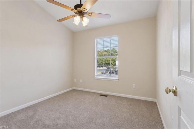 210 Durham CT, Yorktown, VA 23693