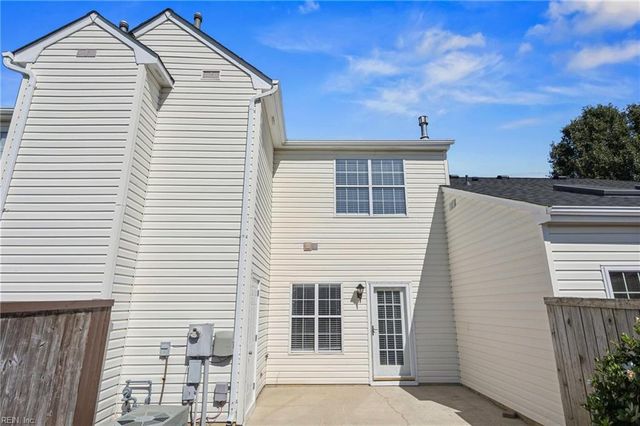 210 Durham CT, Yorktown, VA 23693