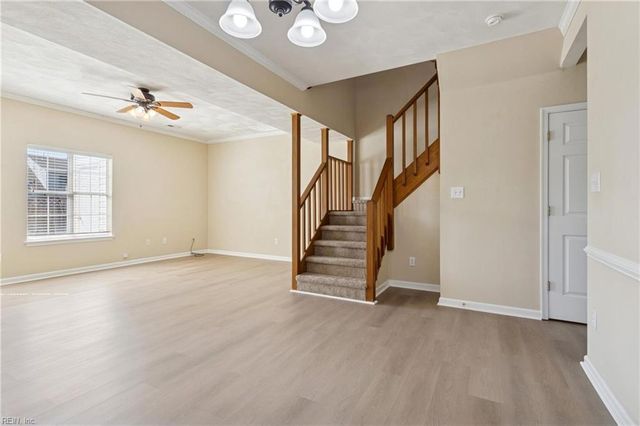 210 Durham CT, Yorktown, VA 23693