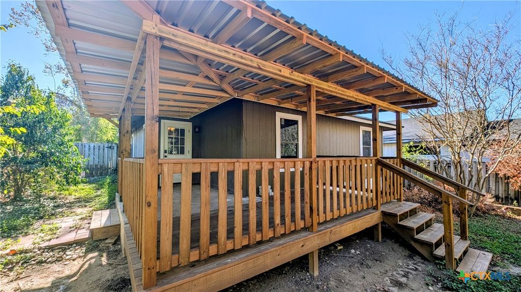 Image 21 of property listing at 1108 Marlton Street, San Marcos, TX 78666