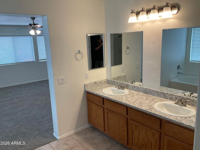 28808 N MARAVILLA Drive, San Tan Valley, AZ 85143