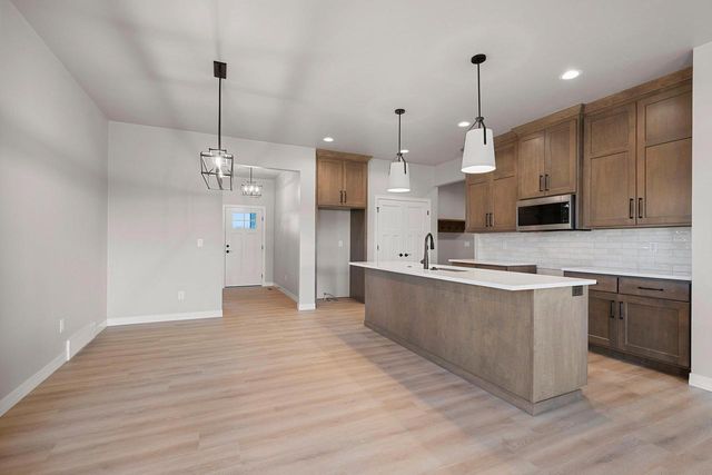 2874 HOWARD, Howard, WI 54313