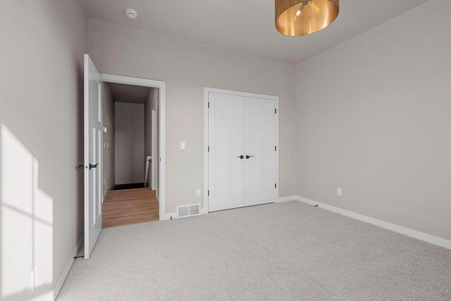 2874 HOWARD, Howard, WI 54313