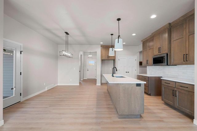 2874 HOWARD, Howard, WI 54313