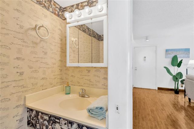 8014 PEACH DRIVE, Temple Terrace, FL 33637