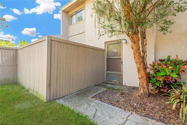 8014 PEACH DRIVE, Temple Terrace, FL 33637