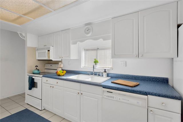 8014 PEACH DRIVE, Temple Terrace, FL 33637