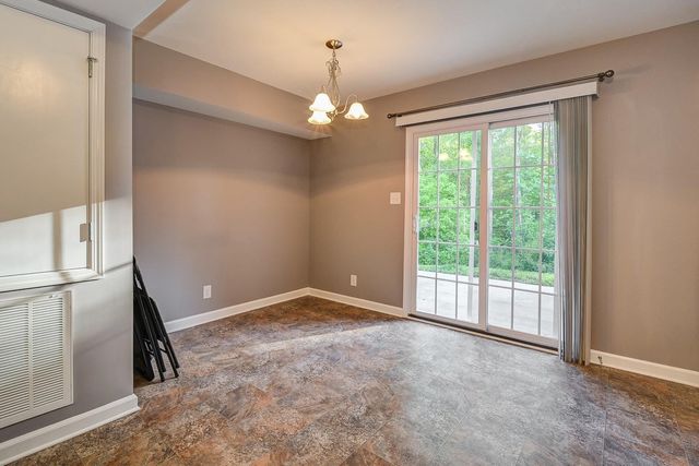 2256A McCormick A, Clarksville, TN 37040