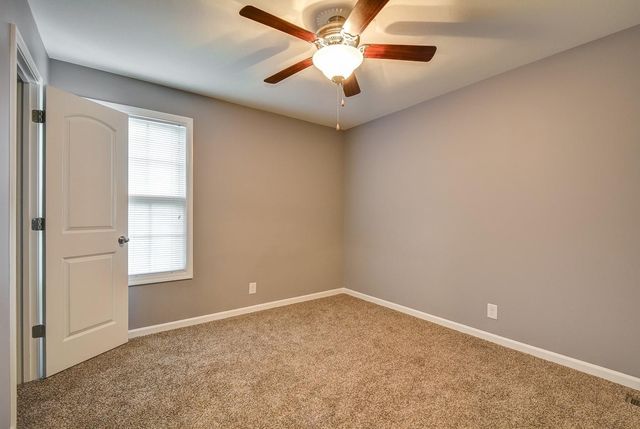 2256A McCormick A, Clarksville, TN 37040