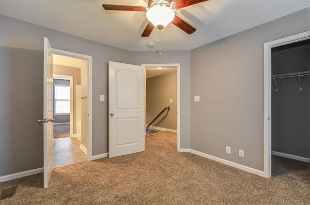 2256A McCormick A, Clarksville, TN 37040