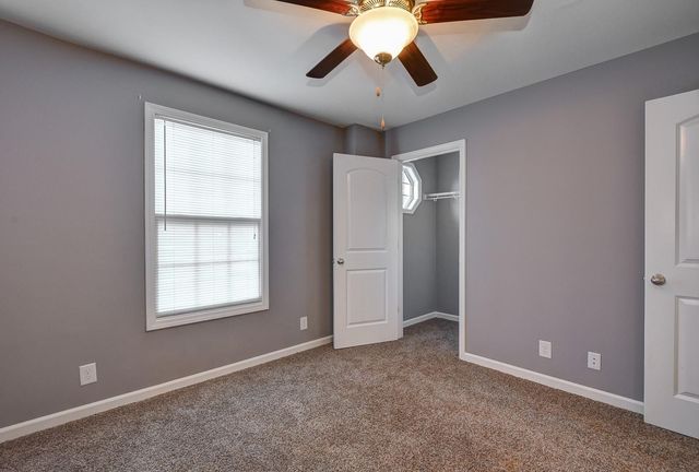 2256A McCormick A, Clarksville, TN 37040