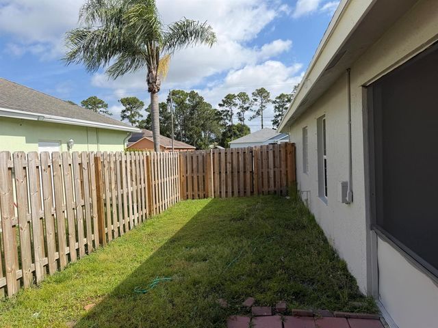 1874 SW Capehart Avenue, Port St. Lucie, FL 34953
