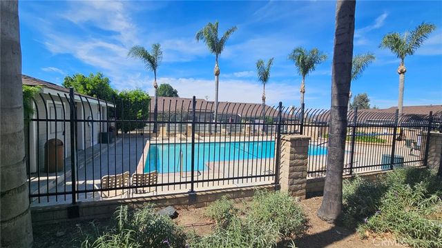 876 Tangerine Street, Corona, CA 92879