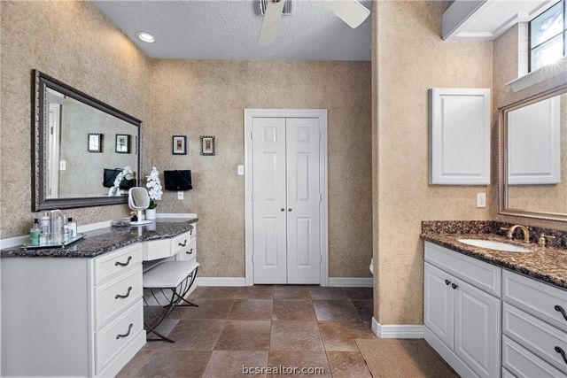 2250 Dillard Road, Brenham, TX 77833