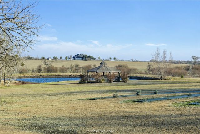 2250 Dillard Road, Brenham, TX 77833