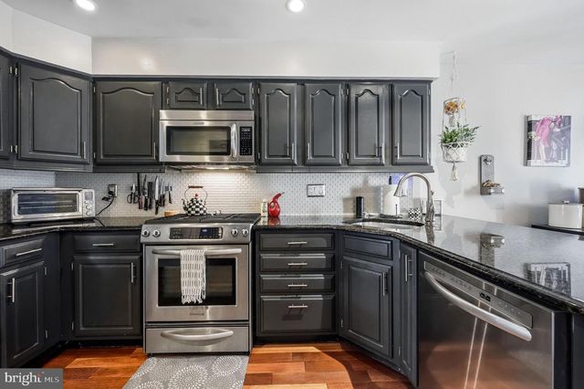 4 CORKERY LN, Medford, NJ 08055
