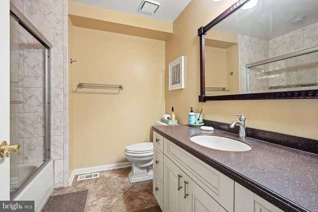 4 CORKERY LN, Medford, NJ 08055