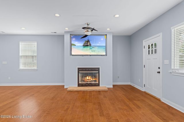 1114 E Saint Catherine St, Louisville, KY 40204