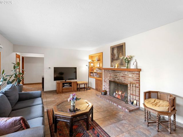 4614 Ne 80TH Ave, Portland, OR 97218