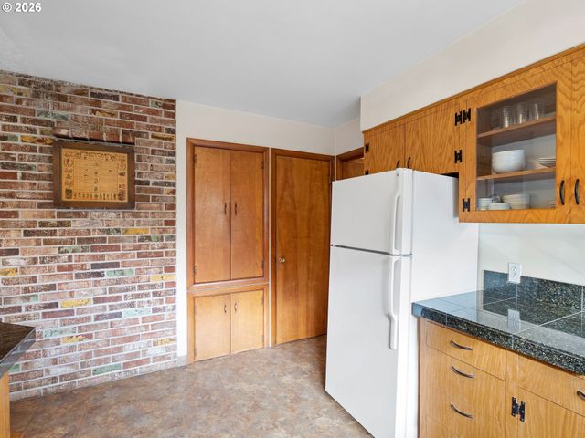 4614 Ne 80TH Ave, Portland, OR 97218