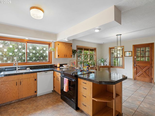 4614 Ne 80TH Ave, Portland, OR 97218