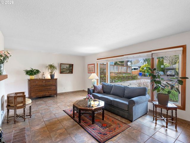 4614 Ne 80TH Ave, Portland, OR 97218