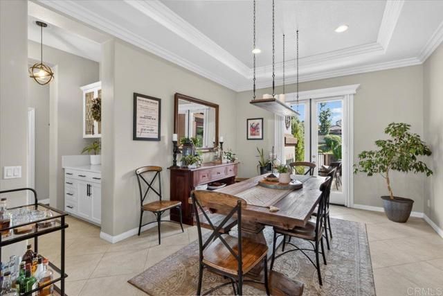 877 Hidden View Lane, Escondido, CA 92027